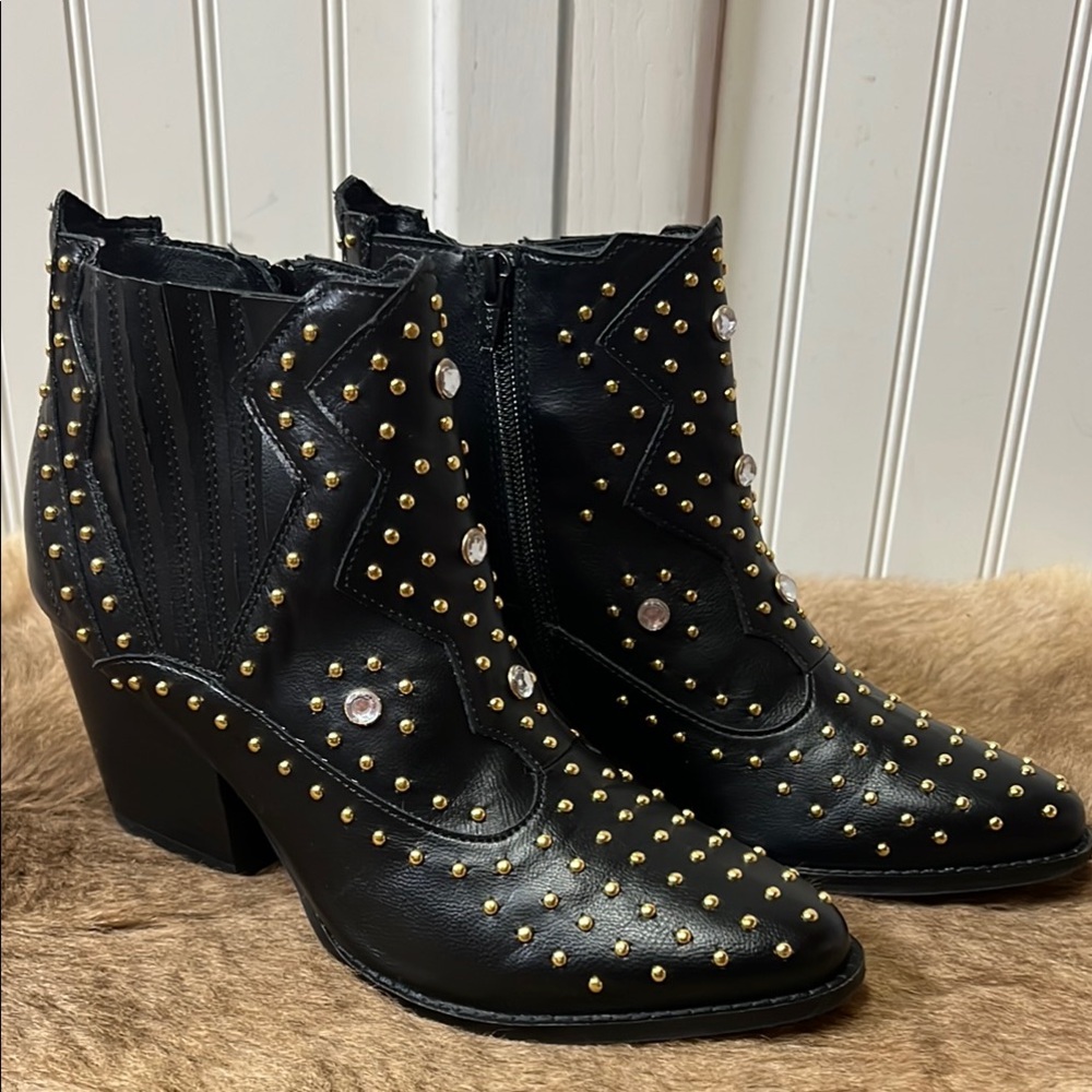 Coconuts by Matisse Aster Studded Black Ankle Boots 9
